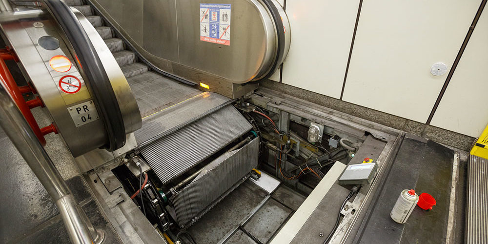 Mantenimiento de escaleras mecánicas